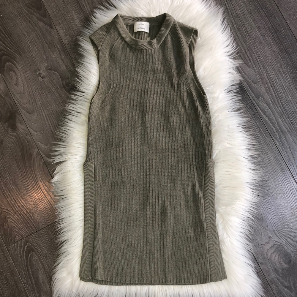 Aritzia Wilfred light forest green Sleeveless Long Line tank Sweater  XXS